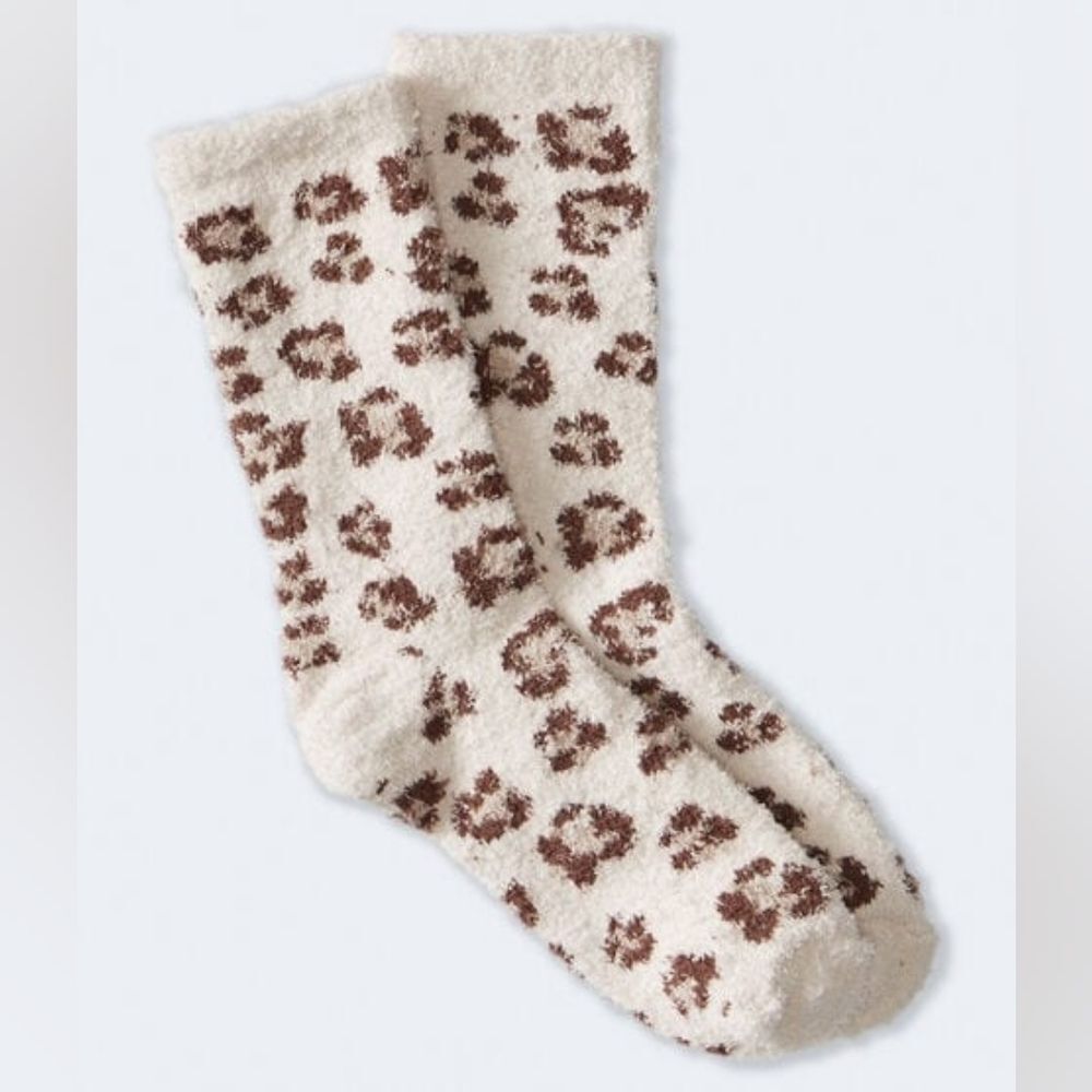 Aeropostale Cream Fuzzy Paw‑Print Socks